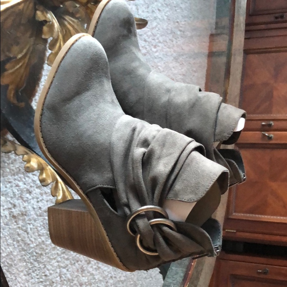 Rampage steel gray ankle boots